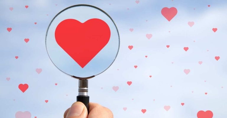 Flirty English Shayari: Playful Lines to Impress and Spark Attraction